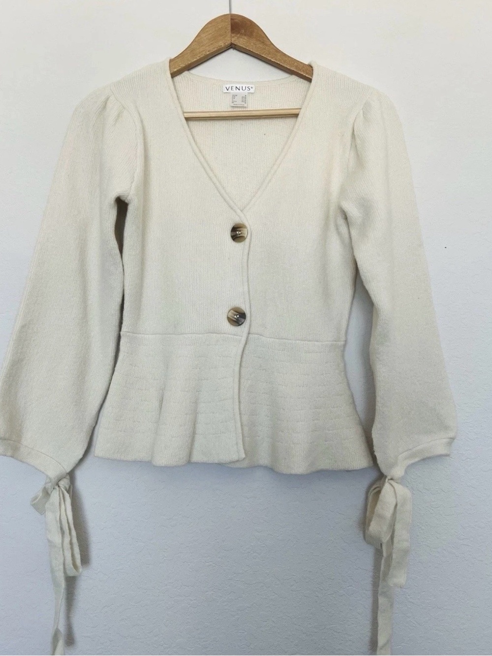 Venus Peplum Plush Sweater Sz M Ivory Button Tie Wrist Western Knit Boho